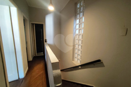 Sobrado à venda com 3 quartos, sendo 1 suíte, em Vila Pompéia, São Paulo, SP