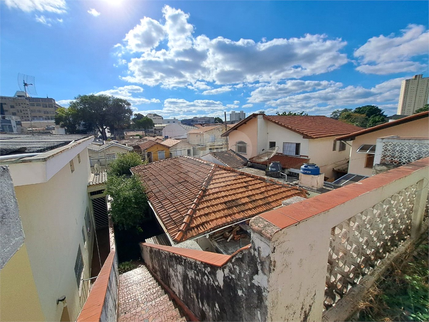 Casa à venda com 3 quartos, sendo 1 suíte, em Vila Constança, São Paulo, SP