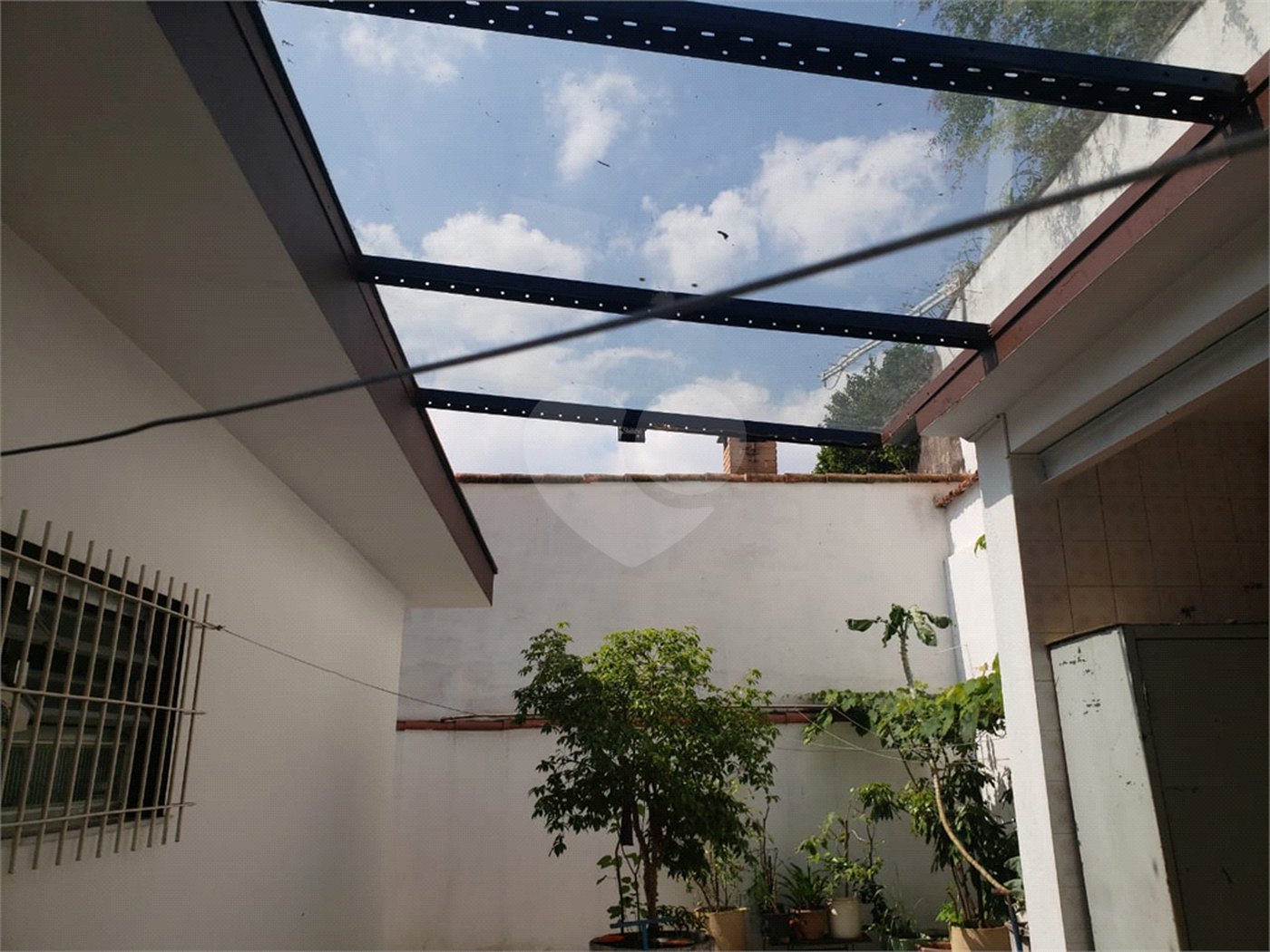 Casa à venda com 2 quartos, sendo 1 suíte, em Tremembé, São Paulo, SP
