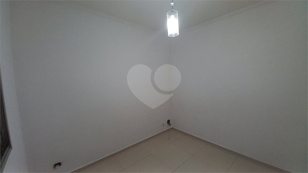 Apartamento à venda com 3 quartos em Jardim Londrina, São Paulo, SP