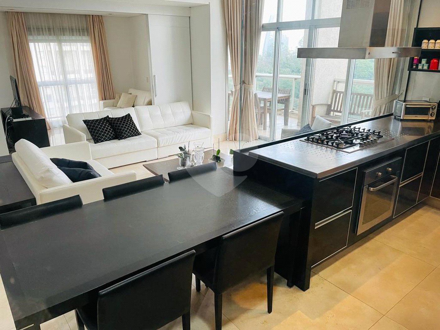 Apartamento à venda ou para alugar com 2 quartos, sendo 1 suíte, em Parque do Morumbi, São Paulo, SP