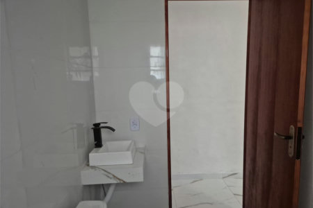 Casa à venda com 2 quartos em Vila Santa Helena, Atibaia, SP