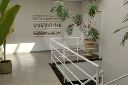 Casa à venda com 4 quartos, sendo 3 suítes, no condomínio Estância Marambaia, Vinhedo - SP
