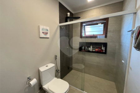 Casa à venda com 3 suítes em Jardim Shangri-lá, Itapetininga, SP