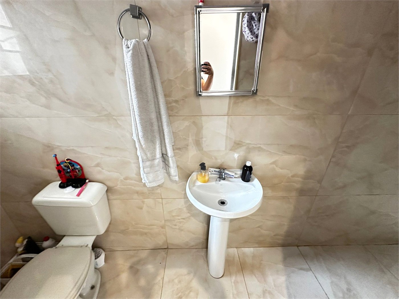 Sobrado à venda com 3 quartos em Jardim Suzanópolis, Suzano, SP