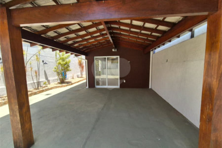 Casa Térrea à venda com 3 quartos, sendo 1 suíte, no Centro, Vinhedo, SP