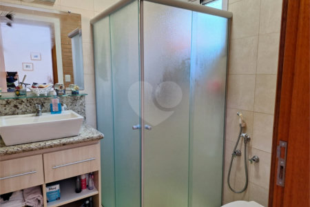 Chácara à venda com 3 quartos, sendo 1 suíte, em Chácara de Recreio Jardim Alvorada, Botucatu, SP