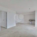 Apartamento à venda com 3 quartos, sendo 1 suíte,  em Alto da Boa Vista, São Paulo, SP