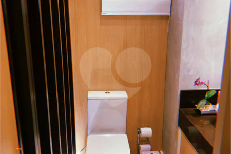Apartamento com 2 dormitórios e 1 vaga de garagem ao lado do Parque Ibirapuera.
