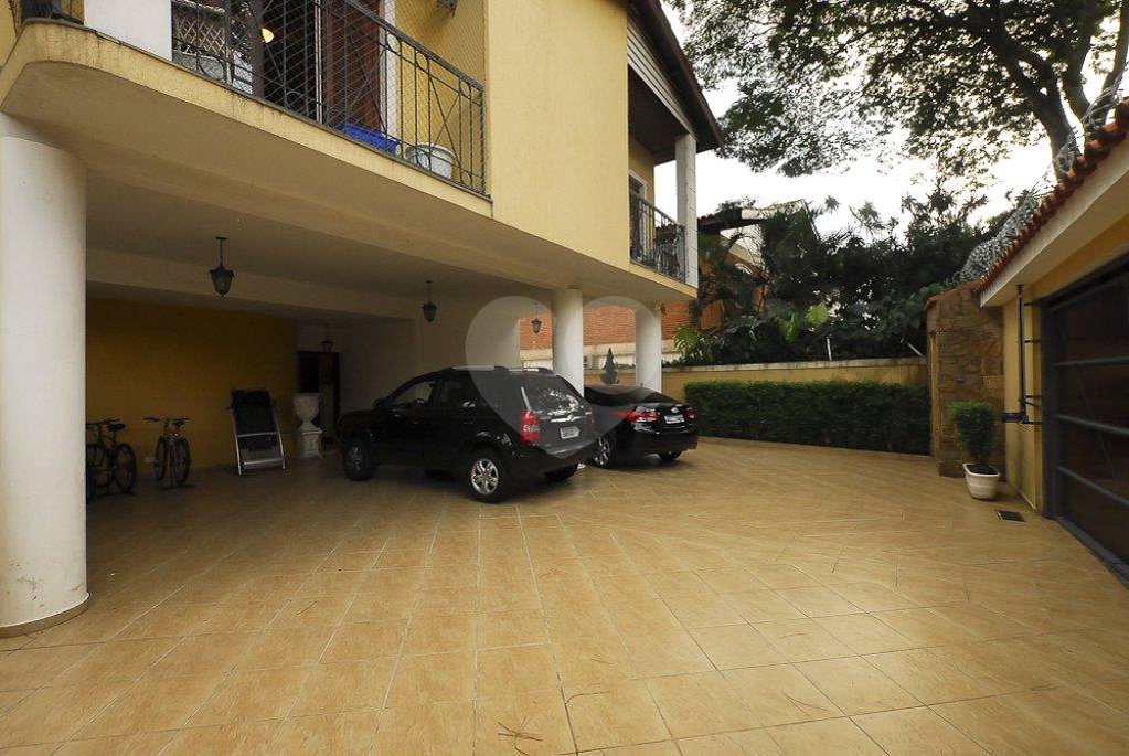 Casa à venda com 5 suítes em Jardim Marajoara, São Paulo, SP
