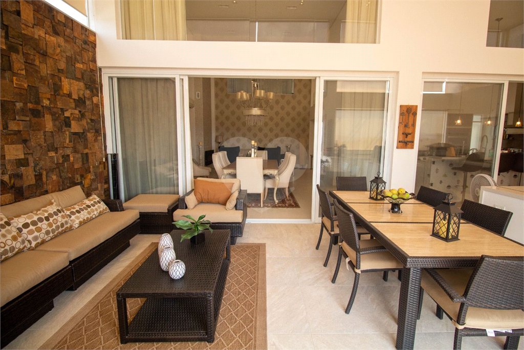 Casa à venda com 4 suítes em Tamboré, Santana de Parnaíba, SP
