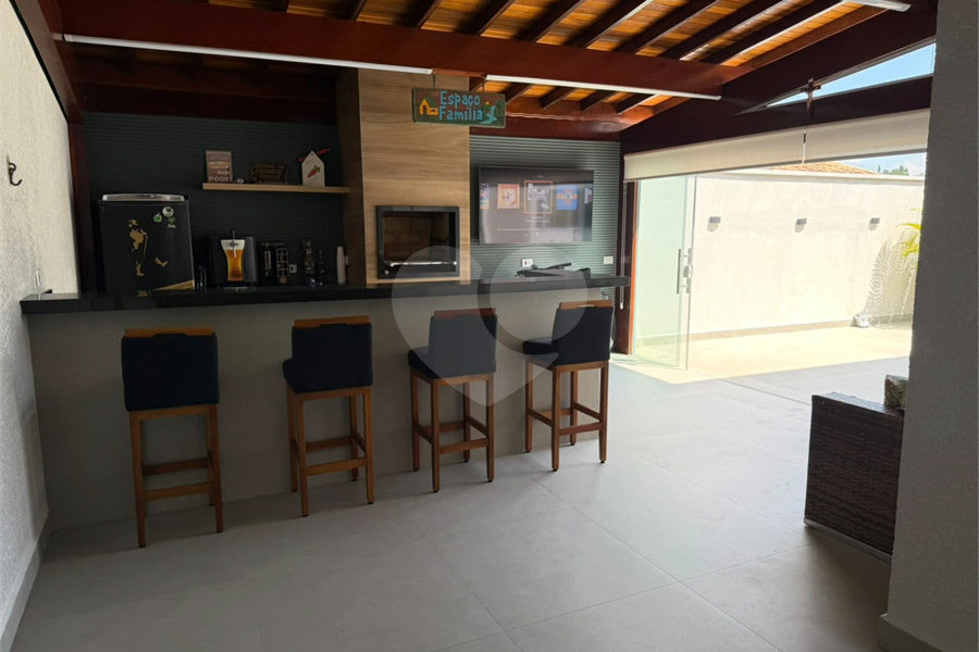 Casa à venda com 4 quartos, sendo 3 suítes,  no condomínio The House, São Paulo - SP