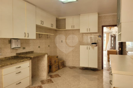 Casa à venda com 3 suítes em Vila Mariana, São Paulo, SP
