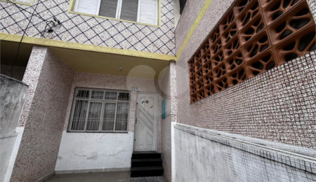 Sobrado à venda com 3 quartos em Vila Dom Pedro Ii, São Paulo, SP