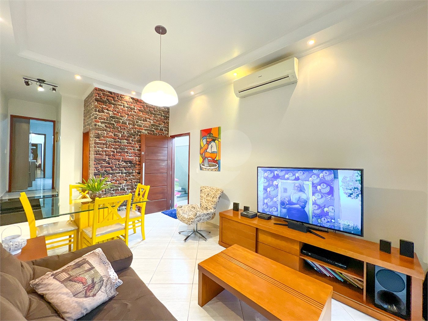 Casa à venda com 3 quartos, sendo 1 suíte,  no condomínio 658, São Paulo - SP