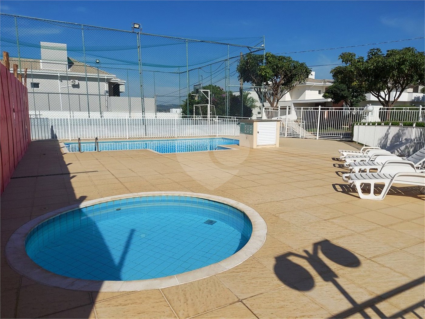Casa à venda com 3 suítes no condomínio Villaggio Di Napoli Valinhos, Valinhos - SP