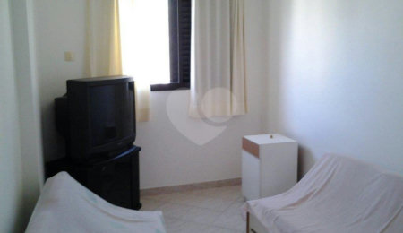 Apartamento à venda com 3 quartos, sendo 2 suítes,  em Vila Tupi, Praia Grande, SP