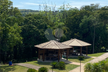 Linda casa Condomínio Santa Isabel I