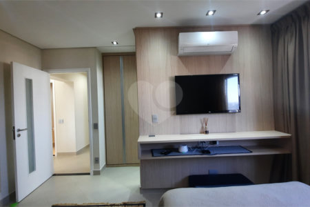 Apartamento à venda com 3 suítes em Jardim Marajoara, São Paulo, SP