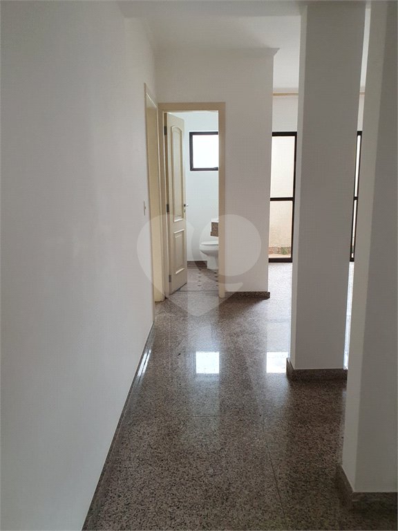 Casa à venda com 2 quartos, sendo 1 suíte,  no condomínio Flamboyant, São Paulo - SP