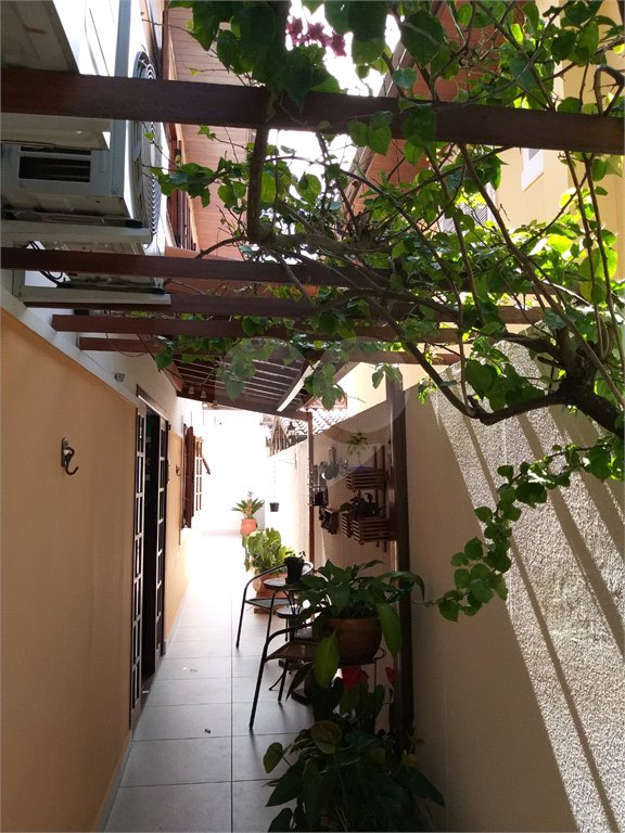 Casa à venda com 4 quartos, sendo 2 suítes, no condomínio Vila Panamericana, São Paulo - SP