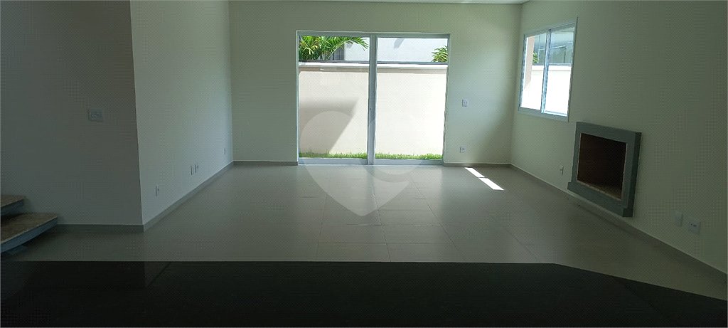 Casa à venda com 3 suítes em Santa Isabel, Louveira, SP