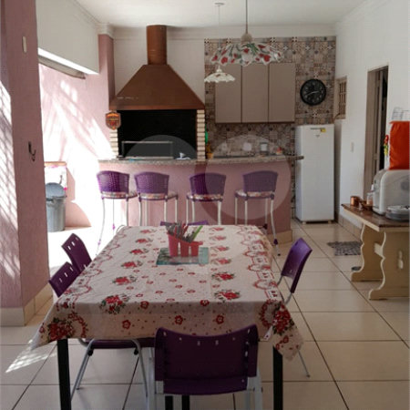 Casa à venda com 4 quartos, sendo 3 suítes, em Boa Esperança, Cuiabá, MT