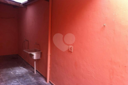 Sobrado à venda com 3 quartos, sendo 1 suíte, em Chora Menino, São Paulo, SP