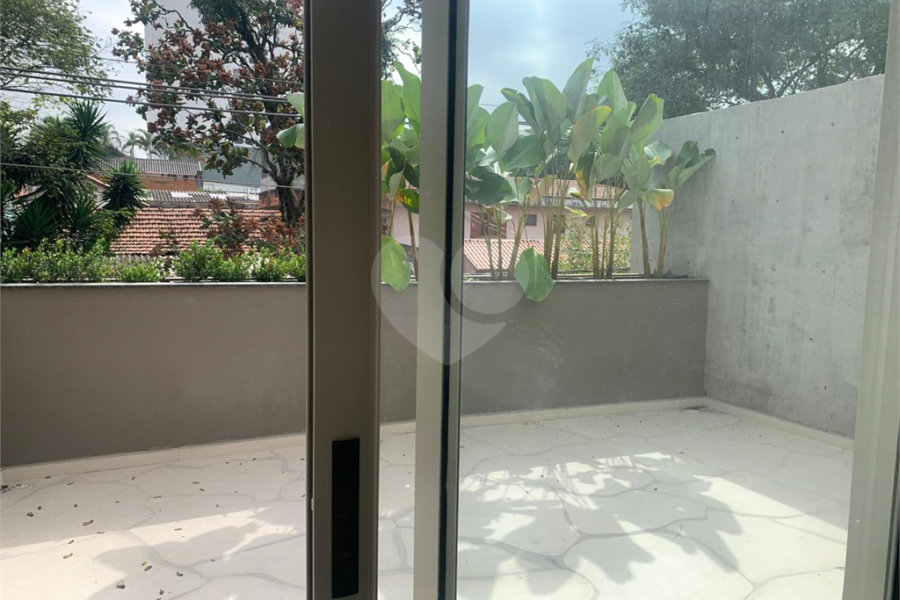 Apartamento à venda com 2 suítes em Alto de Pinheiros, São Paulo, SP