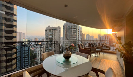 Apartamento à venda com 4 suítes em Santana, São Paulo, SP