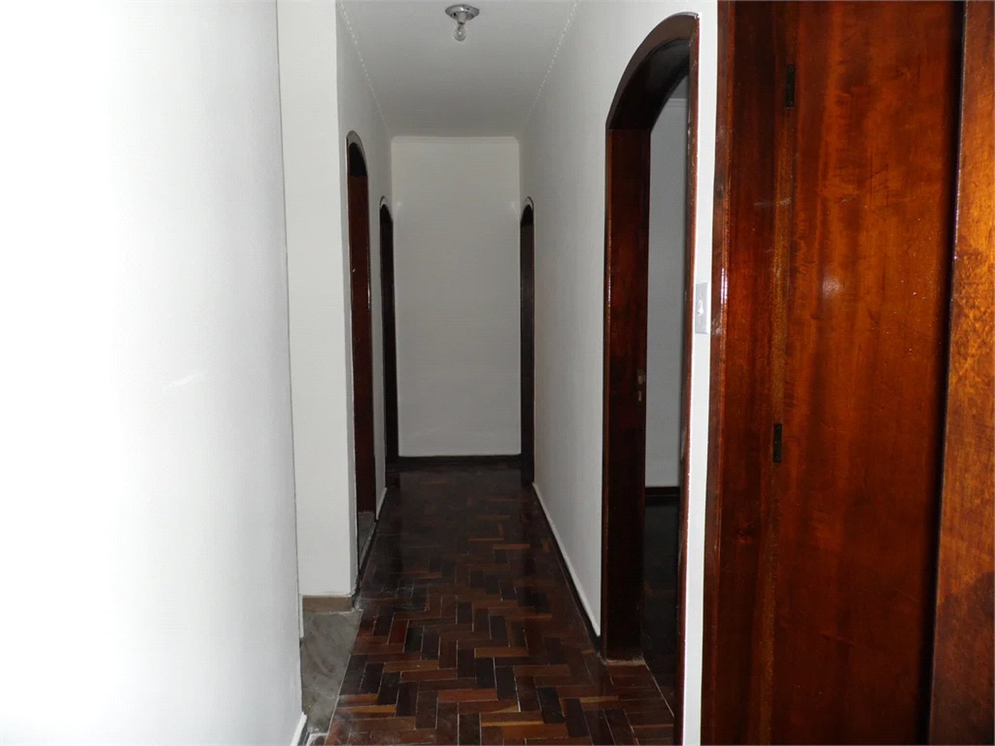 Casa à venda com 5 quartos, sendo 3 suítes, em Vila São Francisco, São Paulo, SP