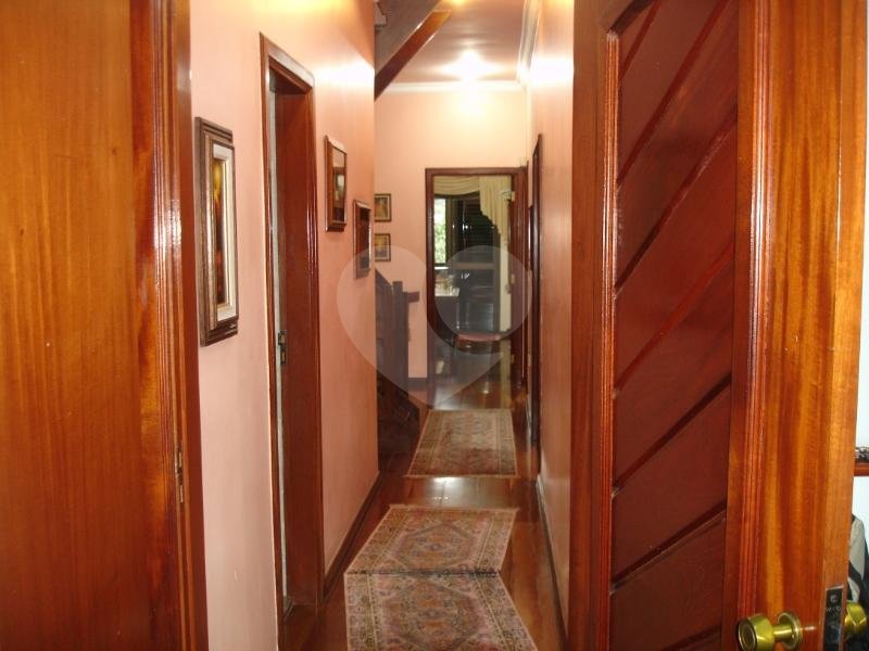 Casa à venda com 4 quartos, sendo 2 suítes, em Aclimação, São Paulo, SP