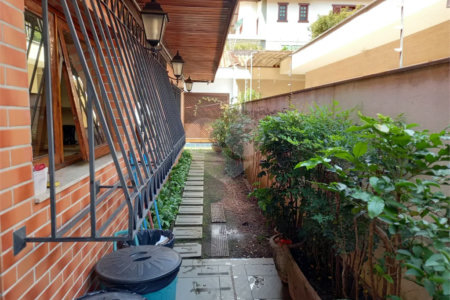 Casa à venda com 5 quartos, sendo 4 suítes, em Jardim São Bento, São Paulo, SP