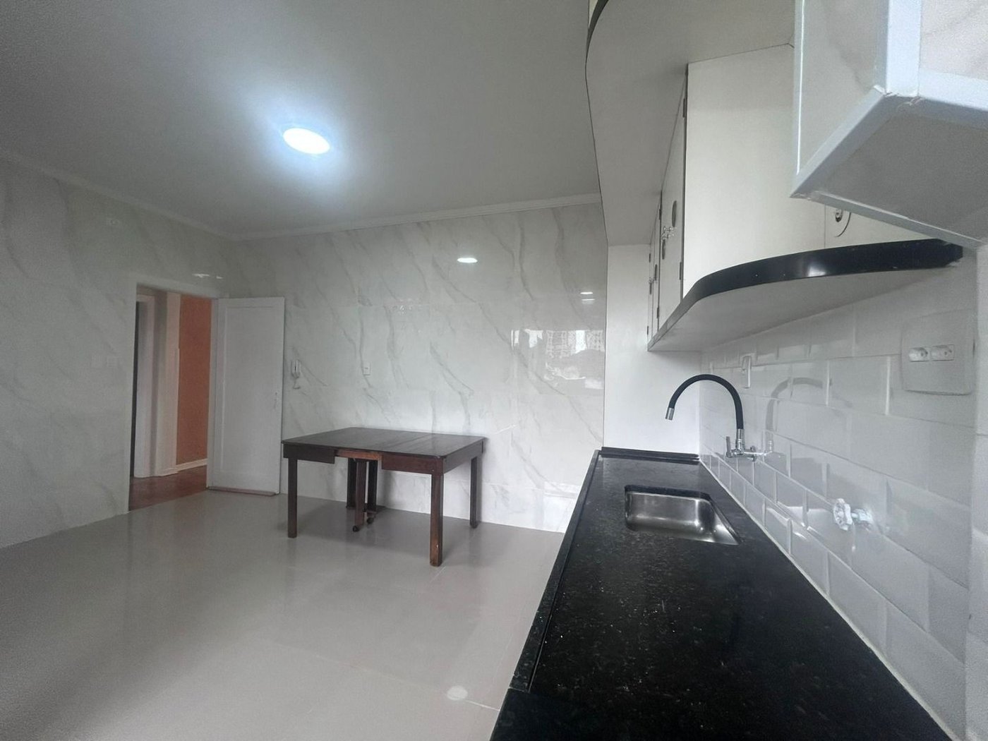 Casa com 2 dormitórios para alugar, 120 m² por R$ 5.000,00/mês - Encruzilhada - Santos/SP