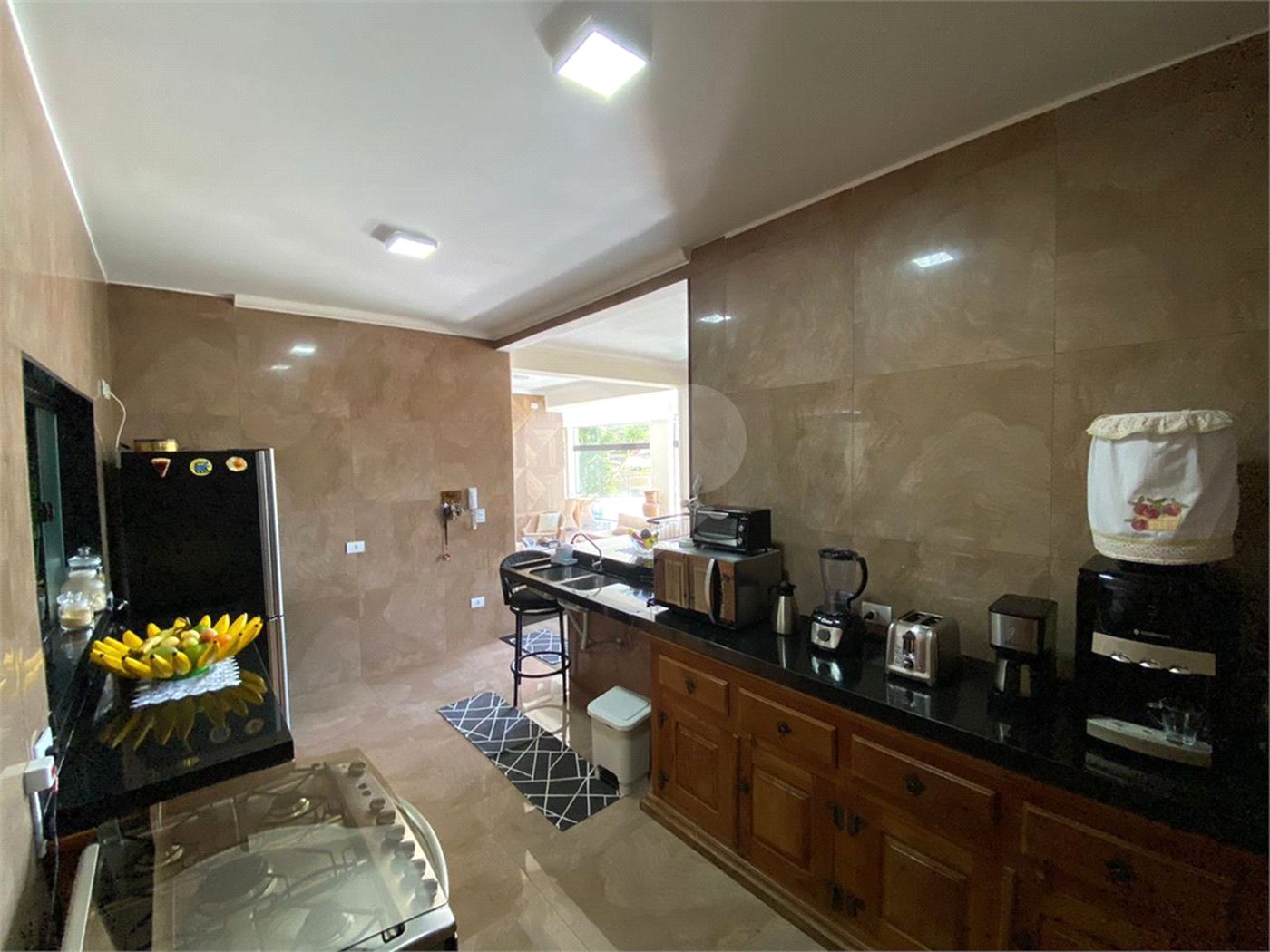 Casa à venda com 4 suítes em Vila Santista, Atibaia, SP