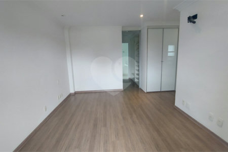 Apartamento à venda com 3 quartos, sendo 1 suíte, em Alto da Boa Vista, São Paulo, SP