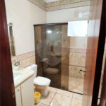 Casa à venda com 5 suítes no condomínio Estância Marambaia, Vinhedo - SP