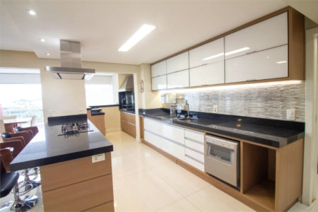 Apartamento à venda com 3 suítes em Jardim Dom Bosco, São Paulo, SP