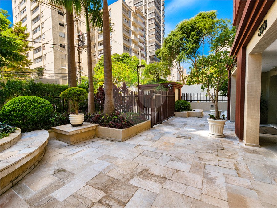 Apartamento à venda com 4 quartos, sendo 3 suítes, em Santa Cecília, São Paulo, SP