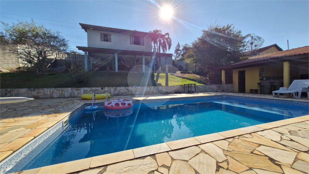 Chácara à venda com 3 quartos, sendo 1 suíte, em Jardim Estância Brasil, Atibaia, SP