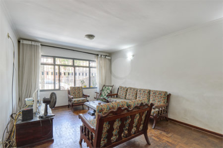 Sobrado à venda com 3 quartos, sendo 1 suíte,  em Chácara Flora, São Paulo, SP