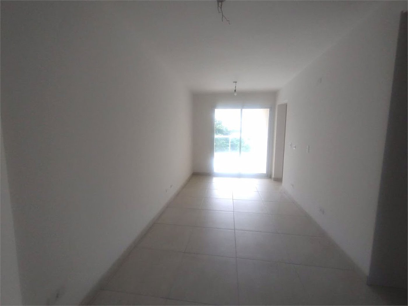 Apartamento Moderno à Venda na Enseada | Varanda Gourmet e Lazer Completo