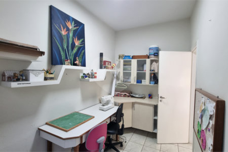 Casa à venda com 3 quartos, sendo 1 suíte,  no condomínio Vivendas do Lago, Sorocaba - SP