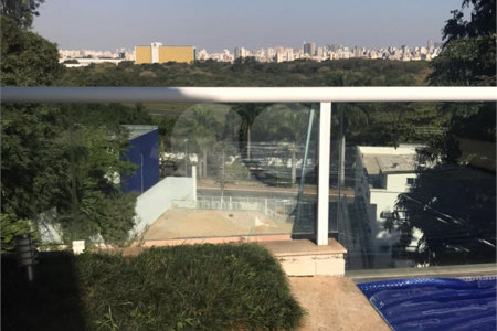 Casa à venda com 5 suítes em Jardim São Bento, São Paulo, SP