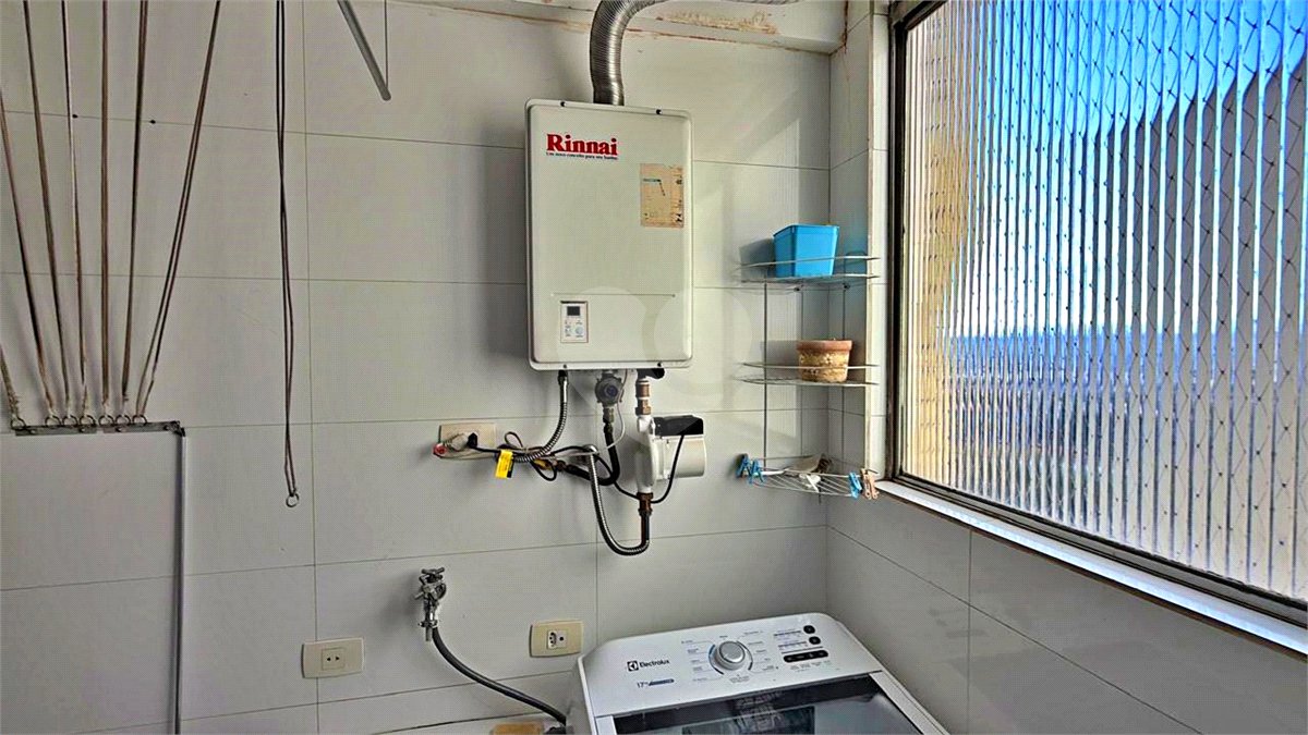 Apartamento à venda com 3 quartos, sendo 1 suíte, em Santo Amaro, São Paulo, SP