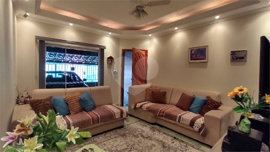 Casa à venda com 2 quartos, sendo 1 suíte, em Jardim São Lourenzo, Sorocaba, SP