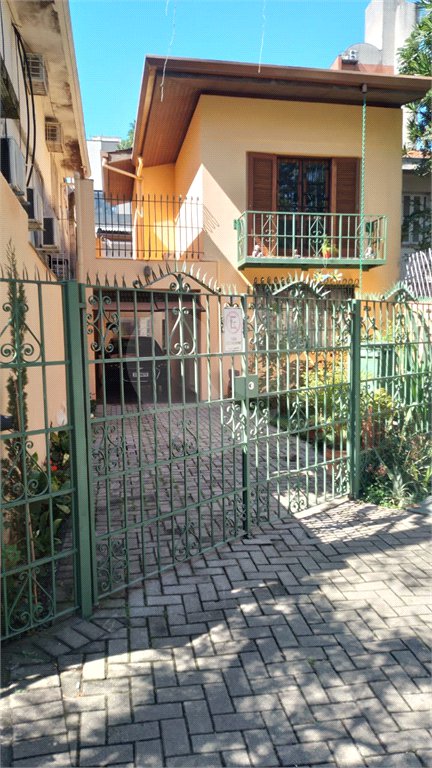 Casa à venda com 3 quartos, sendo 1 suíte, em Vila Mariana, São Paulo, SP