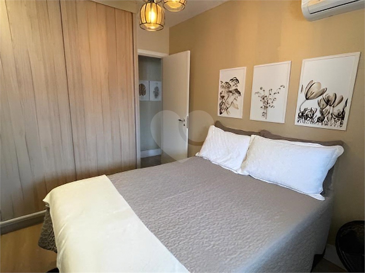 Apartamento à venda com 3 quartos, sendo 1 suíte, em São Bento, Cabo Frio, RJ