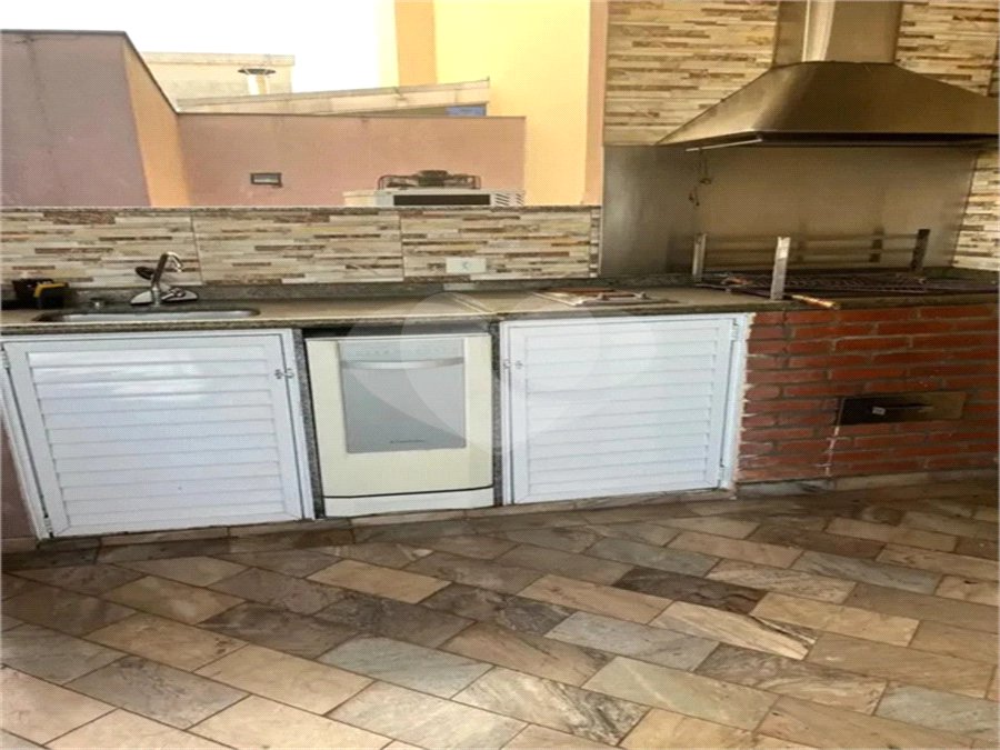 Apartamento à venda com 3 quartos, sendo 1 suíte,  em Parque Imperial, São Paulo, SP
