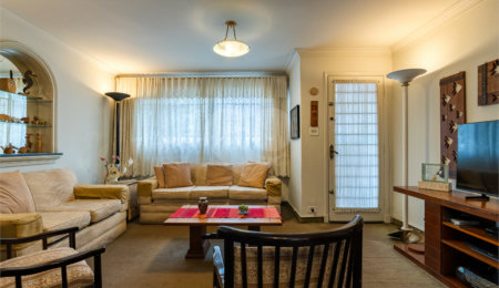 Sobrado à venda com 3 quartos, sendo 1 suíte,  em Moema, São Paulo, SP